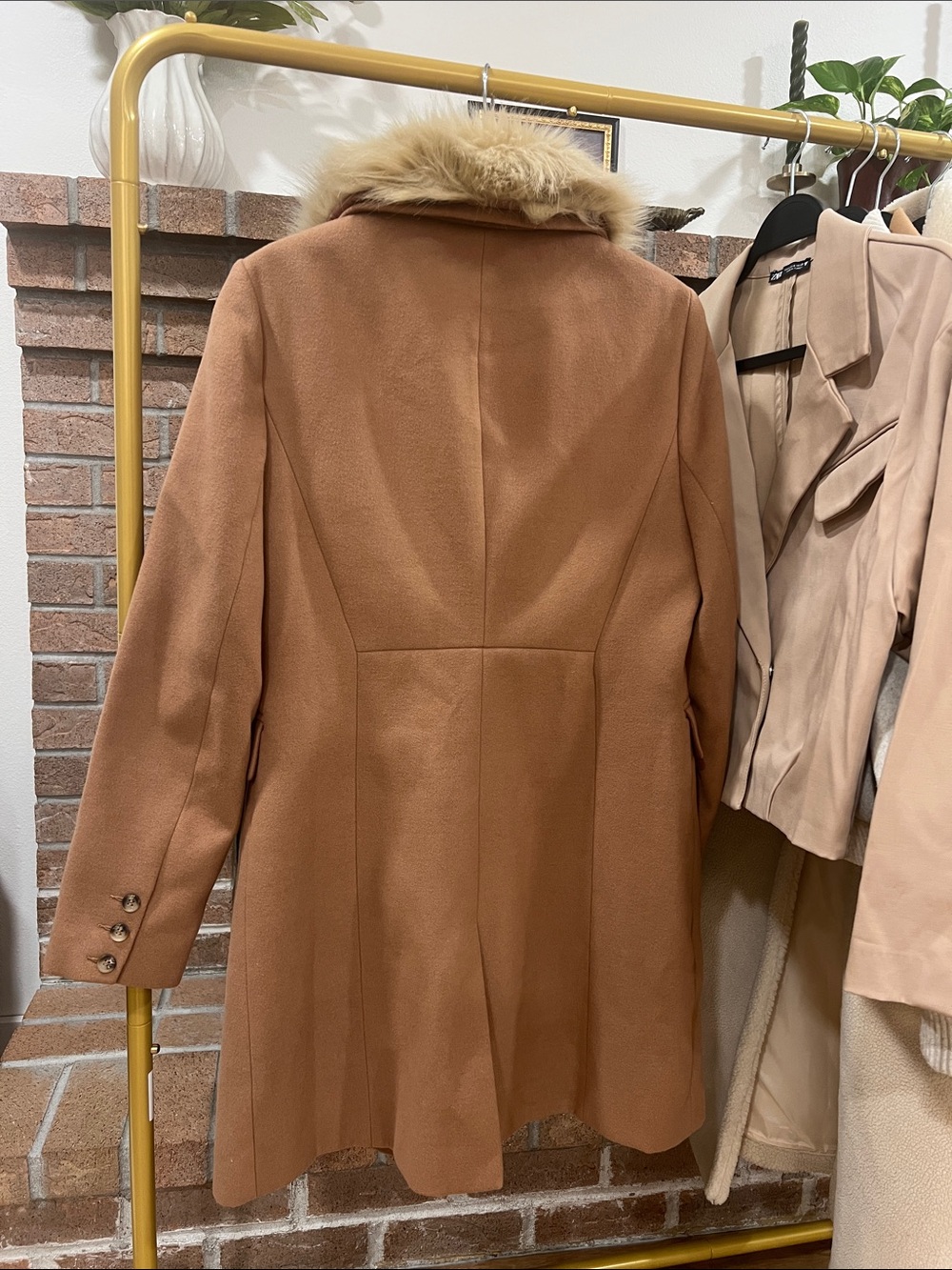 Topshop Naomi faux fur collar camel coat size 8 - Picture 3 of 4